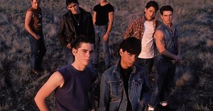 New book shows unseen images of ‘The Outsiders’