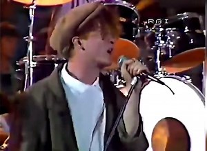 205K views · 8.8K reactions | Simply Red - Money's Too Tight To mention | Michel Gonthier | Facebook