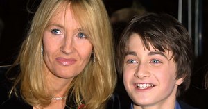 Daniel Radcliffe's New Movie Trailer Has A Very 'Harry Potter' Moment