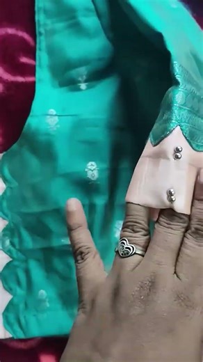 Trending Blouse Design #aariwork #trending #blouse #design #designerblouse