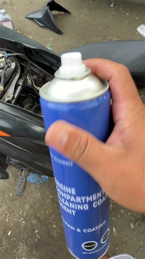 Effective Engine Cleaner Foam Spray for Motorcycles