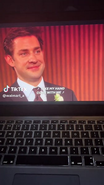 Nothing like seeing jim and Pam’s wedding song live #CapCut #theoffice #breezybowl #chrisbrown #fyp #forever #lancesavali @Lancesavali #foryoupage❤️❤️ #edit