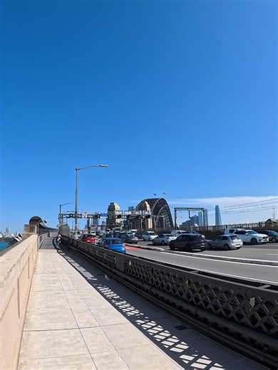 Walking through Harbour Bridge in Sydney 🇦🇺 Real-time POV harbour walk with natural city sounds. #sydney #australia #circularquay #pov #walkingtour