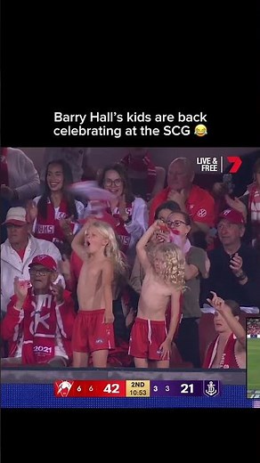 Are they Sydney's biggest fans? 🤭 #afl #footy
