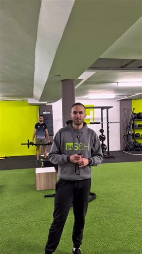 IH Sport&Health on Instagram: "Nuestras sesiones de entrenamiento funcional se adaptan a las necesidades de cada deportista. En este caso con @raul_rgg_ , deportista de Trail Running trabajamos con @adr_encoder para optimizar su entrenamiento. Esto nos permite detectar desequilibrios, prevenir lesiones y mejorar su rendimiento. #encoder #trailrunning #gym #squat #deadlift"