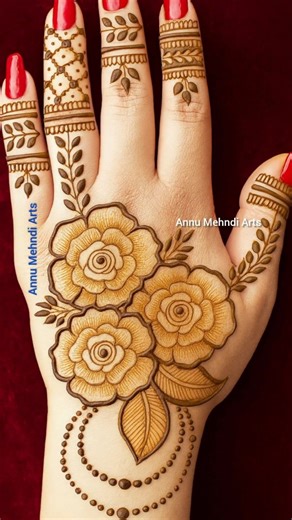 Annu Mehndi Art's on Instagram: "Simple & Stylish Flower Mehndi Design 🌸 Easy step by step mehndi tutorial – perfect for beginners & every occasion ✨ Save & Share if you love mehndi 💖 --- #simplemehndidesign #stylishmehndi #flowermekndidesign #easymekndi #fronthandmehndi #mehndidesign2025 #mehndiforbeginners #quickmehndidesign #mehndilovers #festivalmehndi #arabicmehndi #bridalmehndi #indianmehndi #pakistanimehndi #mehnditutorial #trendingmehndi #viralmehndi very easy simple mehndi design, sty
