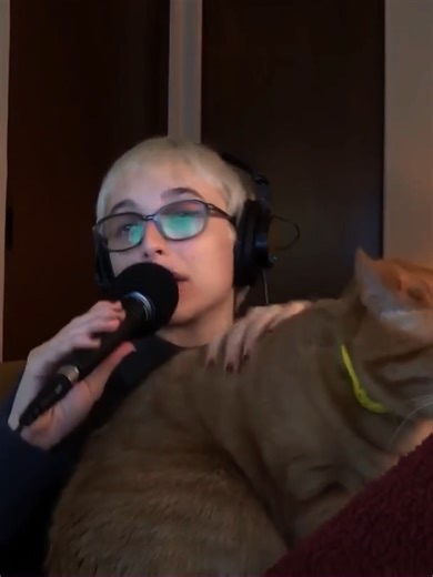 Navigating Open Relationships: Advice from Emma Chamberlain