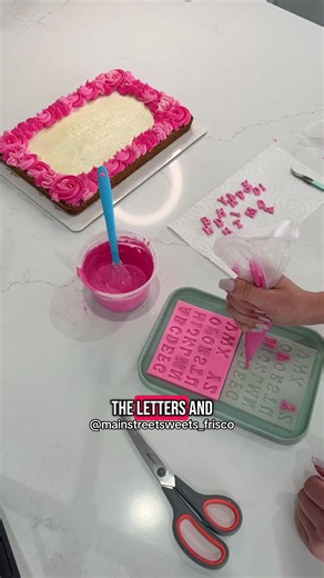 Delicious Cookie Cake with Buttercream Decorating Tips