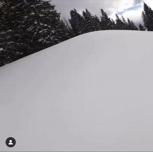 On man this one hurts. Check us out on insta 🎥 - @sledneckfiles #snowmobile #skidoo #polaris #foryoupage #arcticcat #powerchallenge