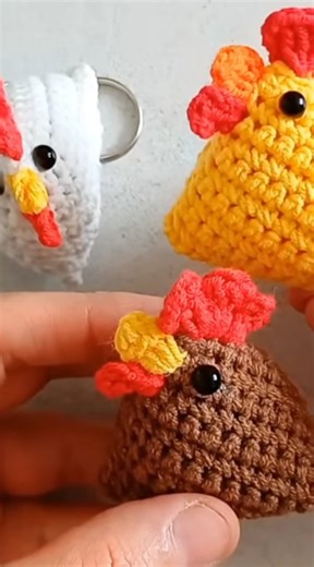 Adorable crochet chicken keychains | Easy & cute handmade project