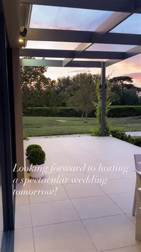 The bride and her closest friends will get ready for her big day, in the MOUNT MITCHELL ESTATE pool house. | Mount Mitchell Estate