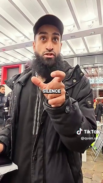 #police #publicfreakout #badcop #onlyinmycity#policeuk
