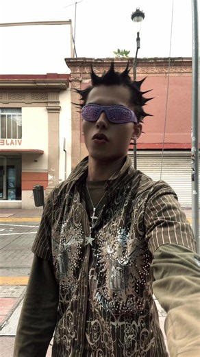 Me dijeron que si era cosplay mi outfit 😭 #2000smusic #punk #punk #style #2000sfashion