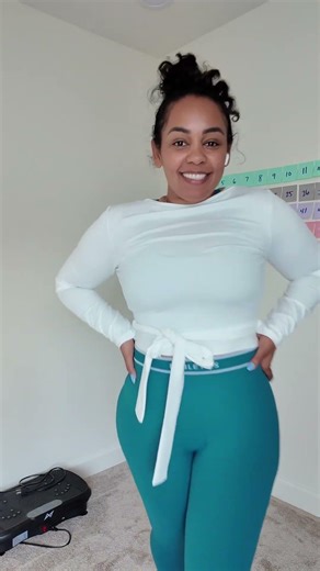 Looking cute makes working out easier #workoutootd #fitnessjourney #75hard #fableticspartner