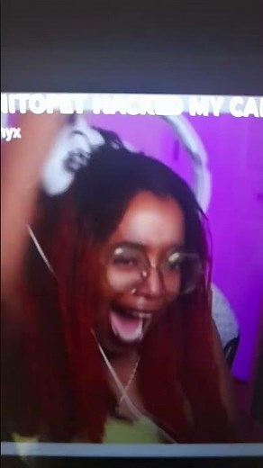 Shonyx getting scared |credits -) Shonyx|