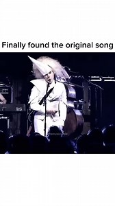 The violinist carried the whole song❤️ Follow for more... . . #inthisshirt #theirrepressibles #liveperformance #livesinging #live #music #song #songlyrics #trendingsongs #themusicverse | themusicverse