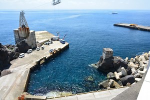 青ヶ島手取山・三宝港ライブカメラ（東京都青ヶ島村）｜今の様子をリアルタイム確認