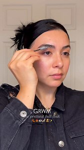 7K views · 15K reactions | Love me a simple eye look with bold cheeks & lips for fall 殺 . #makeuptutorial #makeup #fallmakeup #beauty #grwm | Jenny Peña | Facebook