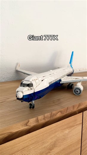 Mini VS Giant Lego 777X