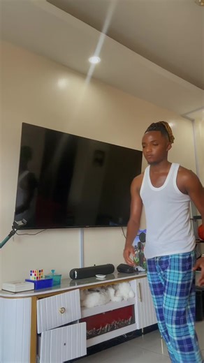 Might do a better one🔜 First move literally had me cooked😭 #slowmoking #fyp @lesgetitrell