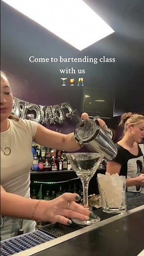Crafting Cocktails: A Beginner's Journey Through Bartending Class#bartendingclass
