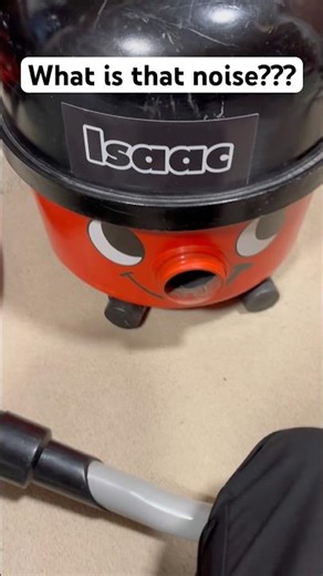 A strange whistling noise when I block the suction 🤔any ideas? #numatic #henryhoover #subscribe