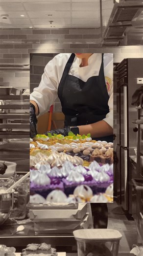 The sweetest kitchen at The Alley 💘 ✨ Open daily ✨ Lunch: 11:00AM – 2:30PM Dinner: 5:30PM – 10:00PM 📞 0917-170-4888 Skip the line and book your tables online 🌐 https://the-alley.zapestore.com/ 📍Upper G/F Ayala Malls Fairview #FoodHallAllYouCanEat