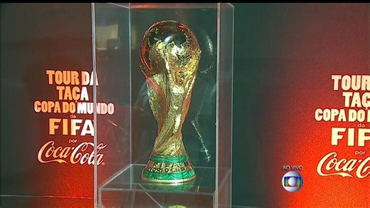 Taça Copa do Mundo da Fifa chega ao Brasil