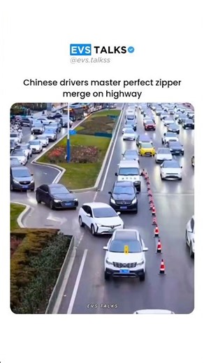 Chinese Drivers Perfect the Zipper Merge 😳🚗🇨🇳 | Traffic Done Right