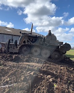 1.6M views · 23K reactions | Vickers VR180 Vigor Dozer. These machines were built between 1951 and 1958 with the running gear being based on a 1930's Tetrarch light tank. The dozer is powered by a Rolls Royce C6SFL 12.17L 6 cylinder supercharged diesel, puting out 190hp | Awesome Earthmovers | Facebook
