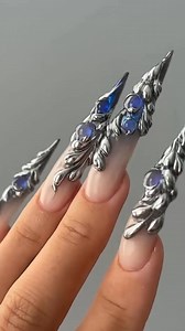 1.5K views · 20 reactions | Shining bright with metallic silver nails ✨ 里 How to use: ⚪No Wipe 3D Sculpting Gel ⚪Mess Free Matte Top Coat  Tap the link in bio to purchase! #rarjsm #rarjsmgelpolish #3dnailart #3dnails #chromenails #pinknails #diynails #AutumnVibes #fallnails #MetallicNails #SilverShine #NailArt | Rarjsm Gel Nail Polish | Facebook