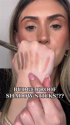 Budge Proof Eyeshadow Sticks Tutorial: Quick & Easy Hourglass Shadowsticks Look