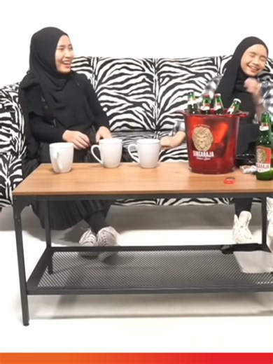 VOB dikira penonton#voiceofbaceprot #bandindonesiapalingkeren #marsyavob #sitivob #widivob