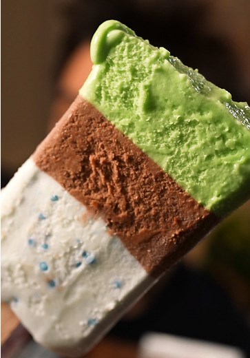 Minecraft Ice Cream & Double Chocolate Kinder Ice Cream Eating Mukbang ASMR