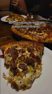 É aquela: a gente treina pra comer 😂