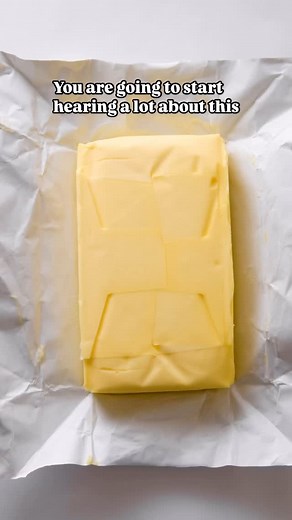 This simple hack helped me lose 17lbs in the last 2 months. I take a tablespoon of my probiotic colostrum each night Result -17lbs in 2 months! Healing your gut is life changing. You’re going to hear a lot more about butyrate in the future ❤️ Wondering if butyrate can help you? Simply g👀gle butyrate and ____ something you need help with. Mine was weightloss and hair growth ✔️✔️ Need to heal and shed some weight? Comment GUT and I’ll send you my protocol! #butyrate #butyraterichfoods #collostrum