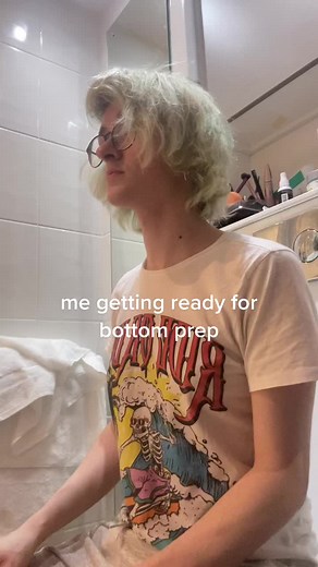 the true pain of ibs 🥲 #fyp #femboy #bottom #trans #androgynous