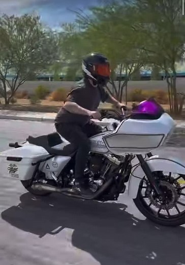 Stopping power that speaks for itself. 4-Piston Calipers Speedstar Discs = next-level control. #PerformanceMachine | Performance Machine