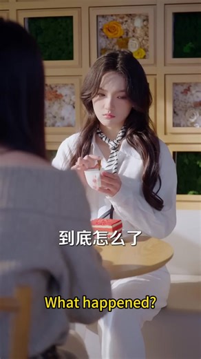 After being married for a year, the most communication she had with him was in bed. Everyone said that Young Master Jiang was calm, composed, and remarkable, and she thought he regarded this marriage merely as an agreement. But that night, when she was on a video conference with her senior brother until late, the usually steady Lawyer Jiang got jealous for the first time, his eyes turning red with anger, and pressed her to the table, kissing her until she was breathless. First marriage, then lov