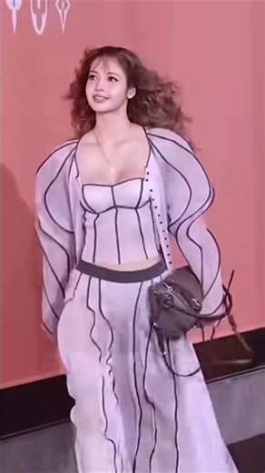 lisa # exotic # catwalk # at lv # main event ❤️