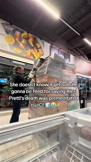 This happened during a surprise schedule audit at ALDI. Mid-shift, managers pulled everyone’s schedules and started calling employees into the office one by one. When it was my turn, they said there was a “system issue” with my file and told me to wait. While I sat there, two ICE agents were quietly escorted in through the receiving door ‍♂️⛔ and taken straight to management. This was just days after I questioned missing pay and constant understaffing 💔 Instead of fixing payroll, management esc