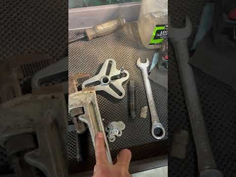 How to remove a Stanadyne Injector pump from a John Deere 4045