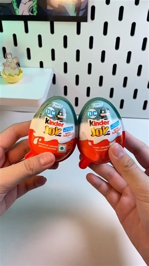 Kinder Joy DC Comics Collection #unboxing #kinderjoy #dccomics