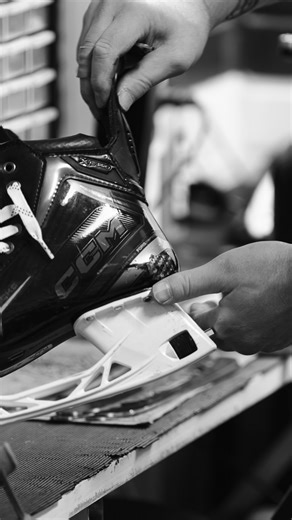 HC TPS - Turun Palloseura on Instagram: "TPS 🆚 Kärpät 🕓 16:00 📍 Gatorade Center #HCTPS #Turku #Liiga"