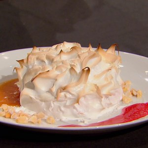22M views · 591K reactions | The remaining contestants battle it out in a pressure test to recreate one of the most difficult desserts ever invented, The Baked Alaska. #masterchef #masterchefcanada | MasterChef World | Facebook