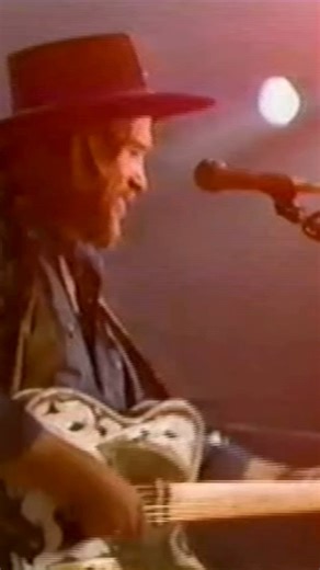 825K views · 27K reactions | The original. Waylon Jennings #waylonjennings #waylon #crazy #outlawcountry #outlawmusic #countrymusic #OG #classiccountry | Brady Seals | Facebook