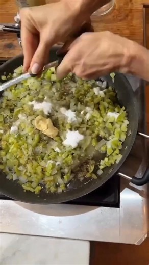 Green Tomato Relish 🍅 Tangy & Garden-Fresh This green tomato relish is one of my favorite ways to use up unripe garden tomatoes 🍅✨ Tangy, flavorful, and incredibly versatile, it’s a family favorite alongside fried green tomatoes—or spooned onto hamburgers, sandwiches, hot dogs, and more. If you’re looking for easy garden tomato recipes or creative ways to use green tomatoes, this homemade relish is a must-make pantry staple. Full recipe here: https://stacylynharris.com/how-to-make-delicious-an