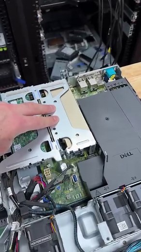 8.1K views · 105 reactions | We just posted the third in our series of new edge/SMB Dell PowerEdge server reviews - this time the R360 takes the stage. Kevin walks through some of his favorite parts of the server including the well-thought-out airflow and support for the NVIDIA inferencing card #datacenter #servers #dell @delltech @nvidiaai | StorageReview | Facebook