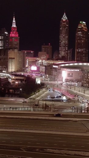 Cleveland always cleans up at night. The towers glow, traffic hums, holiday lights spill over Public Square, and the city feels like it’s showing off just a little for the cameras #cleveland #clevelandskyline #downtowncle #citylights #holidaylights #urbanlandscape #rustbelt #nightshoot #ohiophotography | Propped Productions