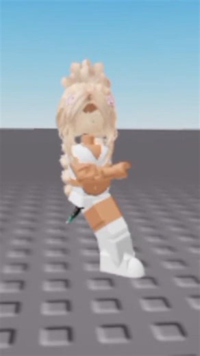 trying to do the joyride trend but i have no friends 😂😅 #rivaliya #roblox #robloxshorts